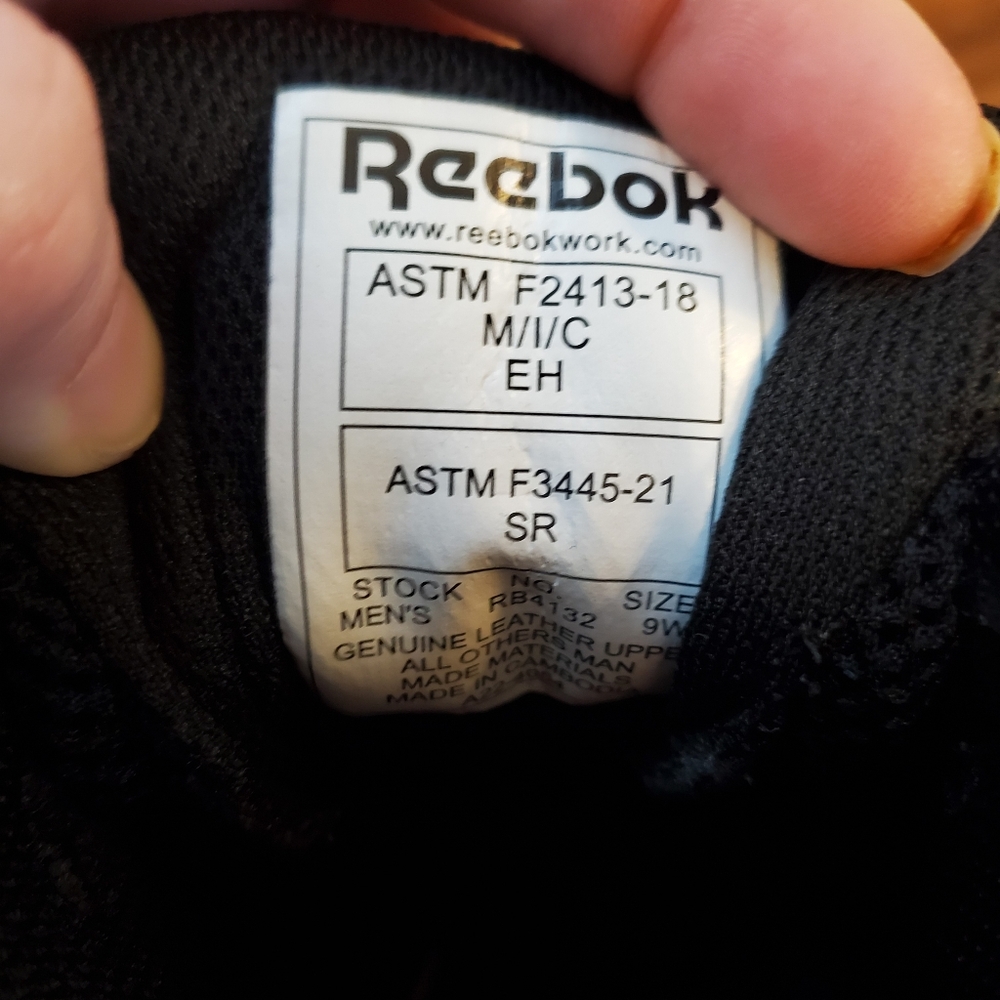 Reebok Men's Composite Toe Sneaker Size 9 Wide - image 5